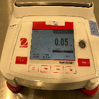 Ohaus AX2202 Adventurer image 1